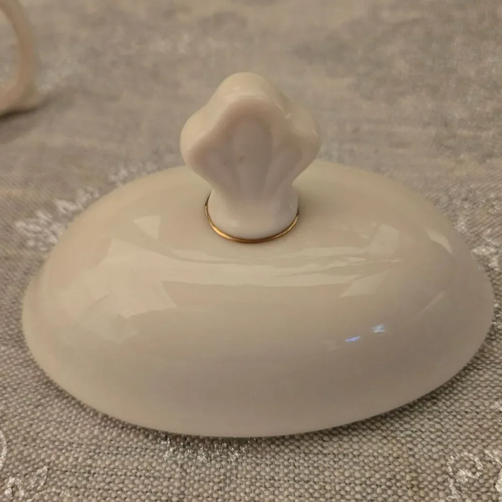 Lenox Jacquard Gold Cream Sugar Bowl